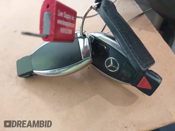 ✅ 2014 Mercedes-Benz GL 450 • VIN: 4JGDF7CE7EA435479 • Лот: 42280243. Опубликован ранее на IAAI с пробегом 138 930 миль. Бесплатный доступ к архиву аукционных продаж из США и подробный отчёт об истории автомобиля на DreamBid. Изображение 11.