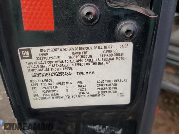 ✅ 2002 Chevrolet Suburban Z71 • VIN: 3GNFK16ZX2G298434 • Лот: 43641805. Опубликован ранее на Copart с пробегом Не указан. Бесплатный доступ к архиву аукционных продаж из США и подробный отчёт об истории автомобиля на DreamBid. Изображение 14.