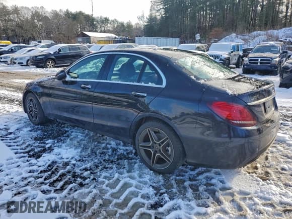 ✅ 2019 Mercedes-Benz C 300 • VIN: 55SWF8EB2KU300630 • Lot: 91860695. Wystawiony na Copart z przebiegiem 92 299 mil. Bezpłatny archiwum sprzedaży aukcyjnych z USA i szczegółowy raport historii pojazdu na DreamBid. Zdjęcie 2.