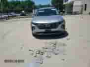 2023 Hyundai Tucson Blue z VIN KM8JBCA12PU091438, wystawiony jako Copart lot #57264655 z przebiegiem 72 768 mil mil oraz Szkoda całkowita • Salvage title. Historia ofert i sprzedaży dostępna na DreamBid. Obrazek 14.