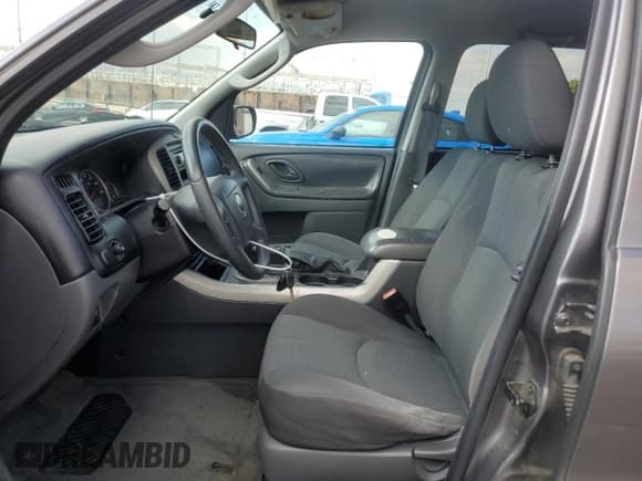 ✅ 2006 Mazda Tribute i • VIN: 4F2YZ02Z16KM34798 • Lot: 42933805. Listed on Copart with 195,702 mi. Free auction sales archive from the USA and detailed vehicle history report at DreamBid. Image 7.