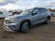 ✅ 2022 Volkswagen Atlas SE • VIN: 1V2LP2CA0NC533687 • Lot: 86780894. Wystawiony na Copart z przebiegiem 117 271 mil. Bezpłatny archiwum sprzedaży aukcyjnych z USA i szczegółowy raport historii pojazdu na DreamBid. Zdjęcie 1.