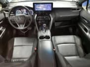 ✅ 2023 Toyota Venza XLE • VIN: JTEAAAAH3PJ134111 • Лот: 82238155. Опубликован ранее на Copart с пробегом 32 431 миль. Бесплатный доступ к архиву аукционных продаж из США и подробный отчёт об истории автомобиля на DreamBid. Изображение 8.