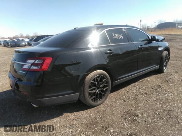 ✅ 2019 Ford Taurus Limited • VIN: 1FAHP2F87KG111524 • Lot: 41692015. Listed on IAAI with Not provided. Free auction sales archive from the USA and detailed vehicle history report at DreamBid. Image 4.