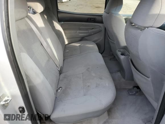 ✅ 2010 Toyota Tacoma • VIN: 3TMMU4FN6AM021272 • Lot: 90843515. Wystawiony na Copart z przebiegiem 232 539 mil. Bezpłatny archiwum sprzedaży aukcyjnych z USA i szczegółowy raport historii pojazdu na DreamBid. Zdjęcie 10.