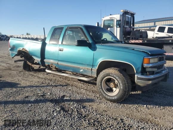 ✅ 1998 Chevrolet Silverado 1500 • VIN: 1GCEK19R3WE242218 • Lot: 90599695. Listed on Copart with 219,356 mi. Free auction sales archive from the USA and detailed vehicle history report at DreamBid. Image 4.