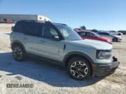 ✅ 2021 Ford Bronco Sport Outer Banks • VIN: 3FMCR9C64MRB04077 • Lot: 85667635. Wystawiony na Copart z przebiegiem 124 786 mil. Bezpłatny archiwum sprzedaży aukcyjnych z USA i szczegółowy raport historii pojazdu na DreamBid. Zdjęcie 4.