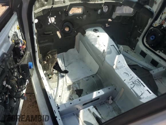 ✅ 2016 Dodge Charger SRT Hellcat • VIN: 2C3CDXL95GH287933 • Lot: 66017905. Wystawiony na Copart z przebiegiem Nie podano. Bezpłatny archiwum sprzedaży aukcyjnych z USA i szczegółowy raport historii pojazdu na DreamBid. Zdjęcie 8.