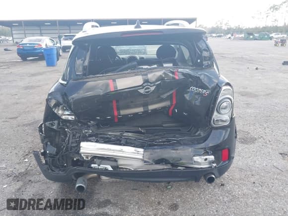 ✅ 2017 MINI Countryman Cooper S • VIN: WMZYT3C34H3D98201 • Lot: 43798282. Listed on IAAI with 30,360 mi. Free auction sales archive from the USA and detailed vehicle history report at DreamBid. Image 16.
