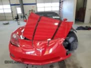 ✅ 2006 Chevrolet Corvette • VIN: 1G1YY36U365112206 • Lot: 82579585. Wystawiony na Copart z przebiegiem 77 541 mil. Bezpłatny archiwum sprzedaży aukcyjnych z USA i szczegółowy raport historii pojazdu na DreamBid. Zdjęcie 5.