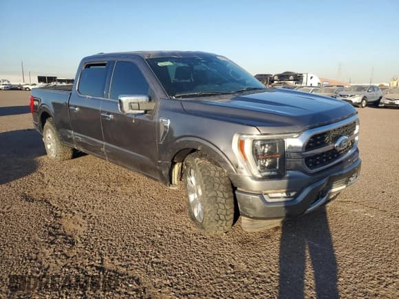 ✅ 2023 Ford F-150 Platinum • VIN: 1FTEW1C53PFA95484 • Лот: 92656455. Опубликован ранее на Copart с пробегом Не указан. Бесплатный доступ к архиву аукционных продаж из США и подробный отчёт об истории автомобиля на DreamBid. Изображение 4.