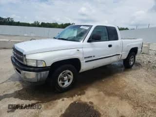 2000 Dodge 1500 с VIN 1B7HC13Y1YJ167183, выставлен на аукционе Copart как лот 60924415 с пробегом 226 352 миль миль и На запчасти • Non repairable. История ставок и продаж доступна на DreamBid. Изображение 1.