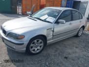 ✅ 2004 BMW 3 Series 325i • VIN: WBAET37494NJ95447 • Lot: 42350519. Listed on IAAI with 220,829 mi. Free auction sales archive from the USA and detailed vehicle history report at DreamBid. Image 2.