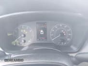 ✅ 2025 Toyota Corolla Cross L • VIN: 7MUAAAAG9SV145854 • Lot: 43713390. Wystawiony na IAAI z przebiegiem 3 767 mil. Bezpłatny archiwum sprzedaży aukcyjnych z USA i szczegółowy raport historii pojazdu na DreamBid. Zdjęcie 7.