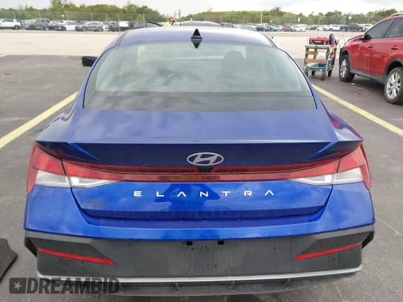 2024 Hyundai Elantra SEL z VIN KMHLM4DG5RU702252, wystawiony jako IAAI lot #43421527 z przebiegiem 18 819 mil mil oraz . Historia ofert i sprzedaży dostępna na DreamBid. Obrazek 16.