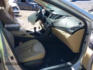 ✅ 2013 Hyundai Azera • VIN: KMHFH4JG5DA270875 • Лот: 41984735. Опубликован ранее на IAAI с пробегом Не указан. Бесплатный доступ к архиву аукционных продаж из США и подробный отчёт об истории автомобиля на DreamBid. Изображение 5.