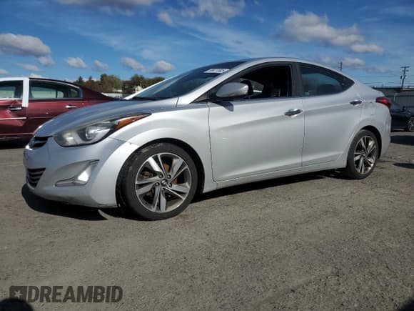 ✅ 2015 Hyundai Elantra SE • VIN: KMHDH4AE9FU370260 • Lot: 90411805. Listed on Copart with 233,045 mi. Free auction sales archive from the USA and detailed vehicle history report at DreamBid. Image 1.