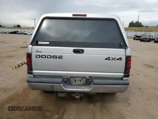 ✅ 2001 Dodge 1500 • VIN: 3B7HF13Y21G718915 • Лот: 76817334. Опубликован ранее на Copart с пробегом 138 716 миль. Бесплатный доступ к архиву аукционных продаж из США и подробный отчёт об истории автомобиля на DreamBid. Изображение 6.