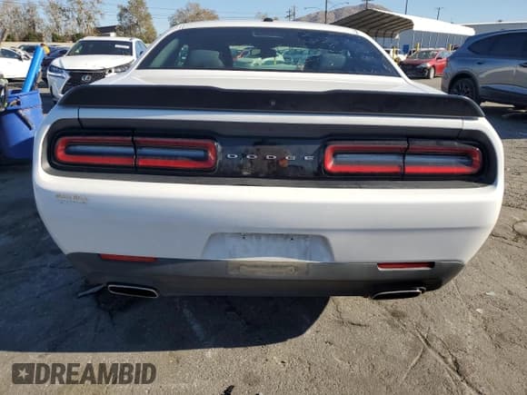 ✅ 2019 Dodge Challenger SXT • VIN: 2C3CDZAG4KH680134 • Lot: 67769332. Wystawiony na Copart z przebiegiem 81 862 mil. Bezpłatny archiwum sprzedaży aukcyjnych z USA i szczegółowy raport historii pojazdu na DreamBid. Zdjęcie 6.