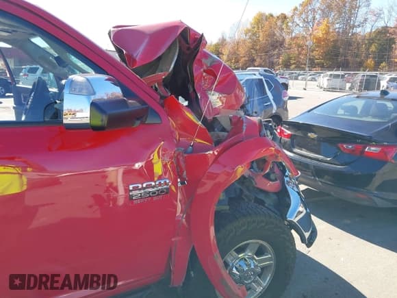 ✅ 2012 Ram 2500 Laramie • VIN: 3C6UD5FL9CG106183 • Lot: 43598403. Wystawiony na IAAI z przebiegiem 150 004 mil. Bezpłatny archiwum sprzedaży aukcyjnych z USA i szczegółowy raport historii pojazdu na DreamBid. Zdjęcie 6.