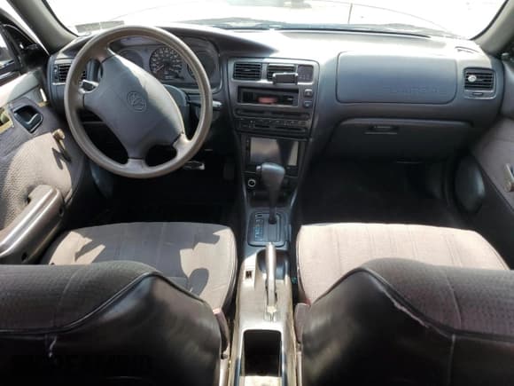 ✅ 1995 Toyota Corolla • VIN: 2T1AE04B5SC085170 • Lot: 59920365. Wystawiony na Copart z przebiegiem 209 078 mil. Bezpłatny archiwum sprzedaży aukcyjnych z USA i szczegółowy raport historii pojazdu na DreamBid. Zdjęcie 8.