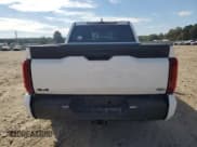 ✅ 2025 Toyota Tundra SR • VIN: 5TFKB5DB5SX286062 • Лот: 85843875. Опубликован ранее на Copart с пробегом 12 375 миль. Бесплатный доступ к архиву аукционных продаж из США и подробный отчёт об истории автомобиля на DreamBid. Изображение 6.