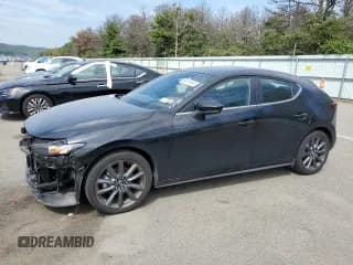 ✅ 2022 Mazda 3 Preferred • VIN: JM1BPBLL3N1519860 • Lot: 68737434. Listed on Copart with 14,046 mi. Free auction sales archive from the USA and detailed vehicle history report at DreamBid. Image 1.