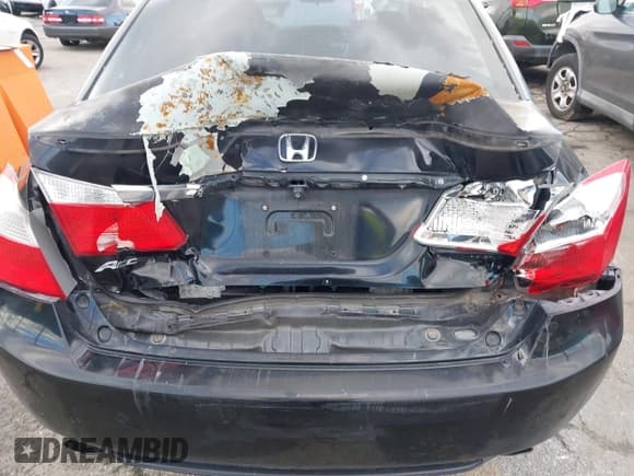 ✅ 2014 Honda Accord Sport • VIN: 1HGCR2F50EA213700 • Лот: 43774972. Опубликован ранее на IAAI с пробегом 159 264 миль. Бесплатный доступ к архиву аукционных продаж из США и подробный отчёт об истории автомобиля на DreamBid. Изображение 6.