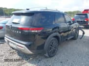 ✅ 2022 Nissan Pathfinder SL • VIN: 5N1DR3CB3NC205755 • Lot: 43245566. Wystawiony na IAAI z przebiegiem 81 311 mil. Bezpłatny archiwum sprzedaży aukcyjnych z USA i szczegółowy raport historii pojazdu na DreamBid. Zdjęcie 4.