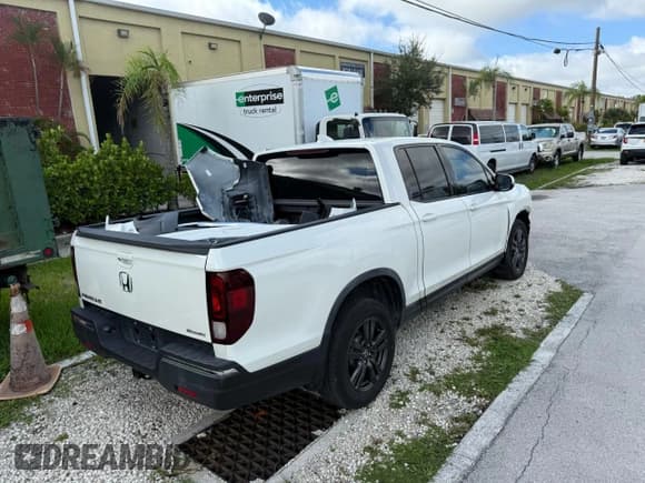 ✅ 2019 Honda Ridgeline Sport • VIN: 5FPYK2F12KB001221 • Lot: 83768255. Listed on Copart with 29,254 mi. Free auction sales archive from the USA and detailed vehicle history report at DreamBid. Image 4.
