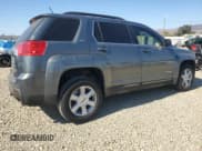 ✅ 2013 GMC Terrain SLT • VIN: 2GKFLUE34D6425573 • Lot: 70381205. Wystawiony na Copart z przebiegiem 136 453 mil. Bezpłatny archiwum sprzedaży aukcyjnych z USA i szczegółowy raport historii pojazdu na DreamBid. Zdjęcie 3.