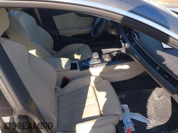 ✅ 2021 Audi A5 Sportback S line Premium Plus • VIN: WAUFACF52MA047877 • Lot: 41643604. Listed on IAAI with 34,912 mi. Free auction sales archive from the USA and detailed vehicle history report at DreamBid. Image 5.