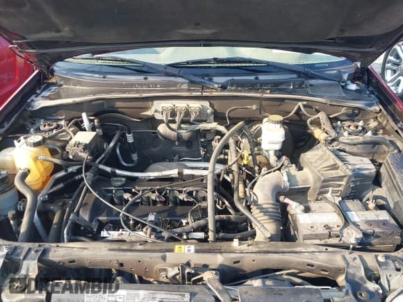 ✅ 2007 Ford Escape XLT • VIN: 1FMYU03Z37KC07395 • Lot: 42590199. Wystawiony na IAAI z przebiegiem 177 245 mil. Bezpłatny archiwum sprzedaży aukcyjnych z USA i szczegółowy raport historii pojazdu na DreamBid. Zdjęcie 10.