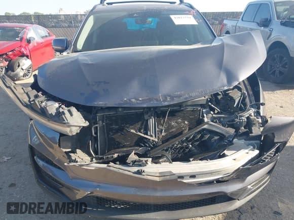 ✅ 2019 Acura RDX Advance • VIN: 5J8TC2H74KL038156 • Lot: 42566976. Wystawiony na IAAI z przebiegiem 83 304 mil. Bezpłatny archiwum sprzedaży aukcyjnych z USA i szczegółowy raport historii pojazdu na DreamBid. Zdjęcie 6.