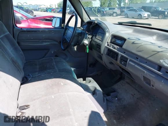 ✅ 1994 Ford F-150 • VIN: 1FTEF15N2RLA96806 • Lot: 43128229. Listed on IAAI with 222,464 mi. Free auction sales archive from the USA and detailed vehicle history report at DreamBid. Image 5.