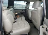 ✅ 2000 Chevrolet Suburban LS • VIN: 3GNFK16T6YG103823 • Лот: 60169645. Опубликован ранее на Copart с пробегом 144 135 миль. Бесплатный доступ к архиву аукционных продаж из США и подробный отчёт об истории автомобиля на DreamBid. Изображение 10.