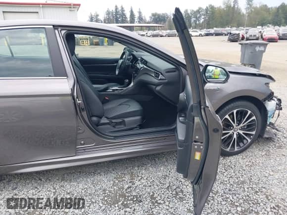 2020 Toyota Camry Hybrid SE с VIN 4T1J31AK2LU541514, выставлен на аукционе IAAI как лот 43090509 с пробегом 92 438 миль миль и . История ставок и продаж доступна на DreamBid. Изображение 5.