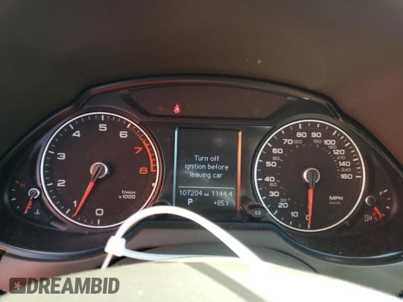 ✅ 2014 Audi Q5 Premium • VIN: WA1CFAFP3EA106105 • Lot: 63636045. Listed on Copart with 107,204 mi. Free auction sales archive from the USA and detailed vehicle history report at DreamBid. Image 9.