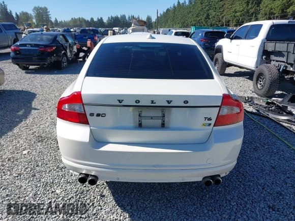 ✅ 2010 Volvo S80 I6 Turbo • VIN: YV1992AH0A1128659 • Лот: 42661843. Опубликован ранее на IAAI с пробегом 272 544 миль. Бесплатный доступ к архиву аукционных продаж из США и подробный отчёт об истории автомобиля на DreamBid. Изображение 17.