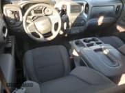 ✅ 2022 Chevrolet Silverado 1500 Custom Trail Boss • VIN: 3GCPYCEL9NG206142 • Lot: 79852624. Wystawiony na Copart z przebiegiem 35 778 mil. Bezpłatny archiwum sprzedaży aukcyjnych z USA i szczegółowy raport historii pojazdu na DreamBid. Zdjęcie 8.