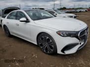 ✅ 2025 Mercedes-Benz E 450 • VIN: W1KLF6BB0SA086099 • Лот: 57910465. Опубликован ранее на Copart с пробегом Не указан. Бесплатный доступ к архиву аукционных продаж из США и подробный отчёт об истории автомобиля на DreamBid. Изображение 4.