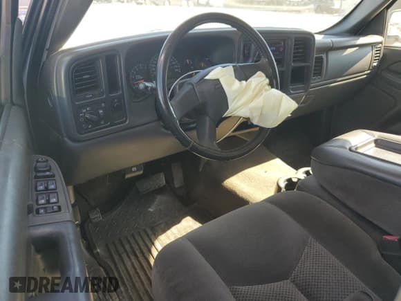 ✅ 2005 Chevrolet Silverado 1500 LS • VIN: 2GCEC13T351380665 • Лот: 77255344. Опубликован ранее на Copart с пробегом 174 155 миль. Бесплатный доступ к архиву аукционных продаж из США и подробный отчёт об истории автомобиля на DreamBid. Изображение 8.