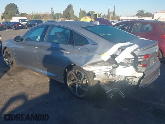 ✅ 2019 Honda Accord Sport • VIN: 1HGCV2F35KA005849 • Lot: 40894177. Listed on IAAI with 71,166 mi. Free auction sales archive from the USA and detailed vehicle history report at DreamBid. Image 3.