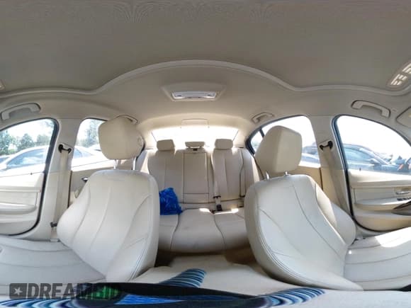 ✅ 2015 BMW 3 Series 328i xDrive • VIN: WBA3B5G53FNS14558 • Lot: 42847313. Listed on IAAI with 108,615 mi. Free auction sales archive from the USA and detailed vehicle history report at DreamBid. Image 18.