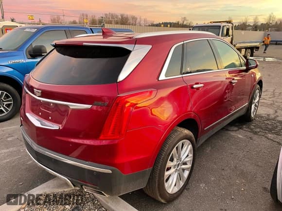 ✅ 2019 Cadillac XT5 Premium Luxury AWD • VIN: 1GYKNFRS2KZ251595 • Лот: 86191755. Опубликован ранее на Copart с пробегом 23 925 миль. Бесплатный доступ к архиву аукционных продаж из США и подробный отчёт об истории автомобиля на DreamBid. Изображение 4.