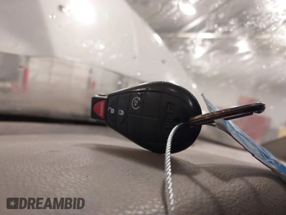 ✅ 2010 Dodge 1500 SLT • VIN: 1D7RV1CT2AS186351 • Lot: 40940549. Wystawiony na IAAI z przebiegiem 170 165 mil. Bezpłatny archiwum sprzedaży aukcyjnych z USA i szczegółowy raport historii pojazdu na DreamBid. Zdjęcie 11.