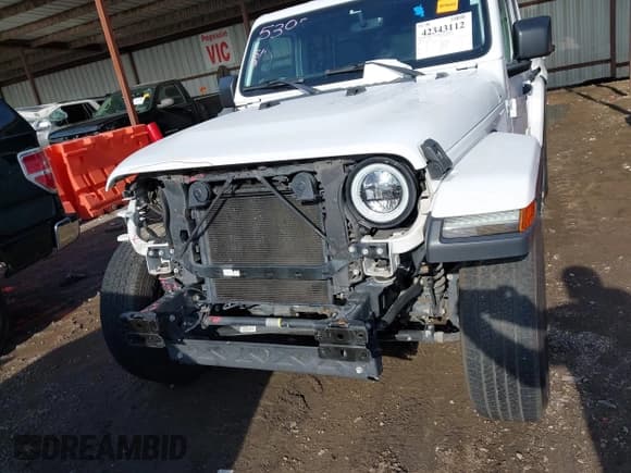 ✅ 2018 Jeep Wrangler Unlimited Sahara • VIN: 1C4HJXEG0JW321355 • Lot: 42343112. Listed on IAAI with 102,457 mi. Free auction sales archive from the USA and detailed vehicle history report at DreamBid. Image 18.