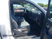 ✅ 2015 Chevrolet Silverado 2500HD Work Truck • VIN: 1GC0CUEG4FZ524843 • Lot: 42004293. Wystawiony na IAAI z przebiegiem 190 066 mil. Bezpłatny archiwum sprzedaży aukcyjnych z USA i szczegółowy raport historii pojazdu na DreamBid. Zdjęcie 5.