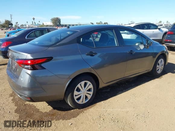 ✅ 2024 Nissan Versa S • VIN: 3N1CN8DV0RL909622 • Лот: 43860409. Опубликован ранее на IAAI с пробегом 23 730 миль. Бесплатный доступ к архиву аукционных продаж из США и подробный отчёт об истории автомобиля на DreamBid. Изображение 4.