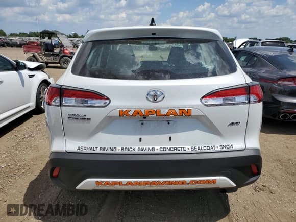 ✅ 2024 Toyota Corolla Cross L • VIN: 7MUAAABG4RV089721 • Lot: 62896205. Listed on Copart with 42,017 mi. Free auction sales archive from the USA and detailed vehicle history report at DreamBid. Image 6.